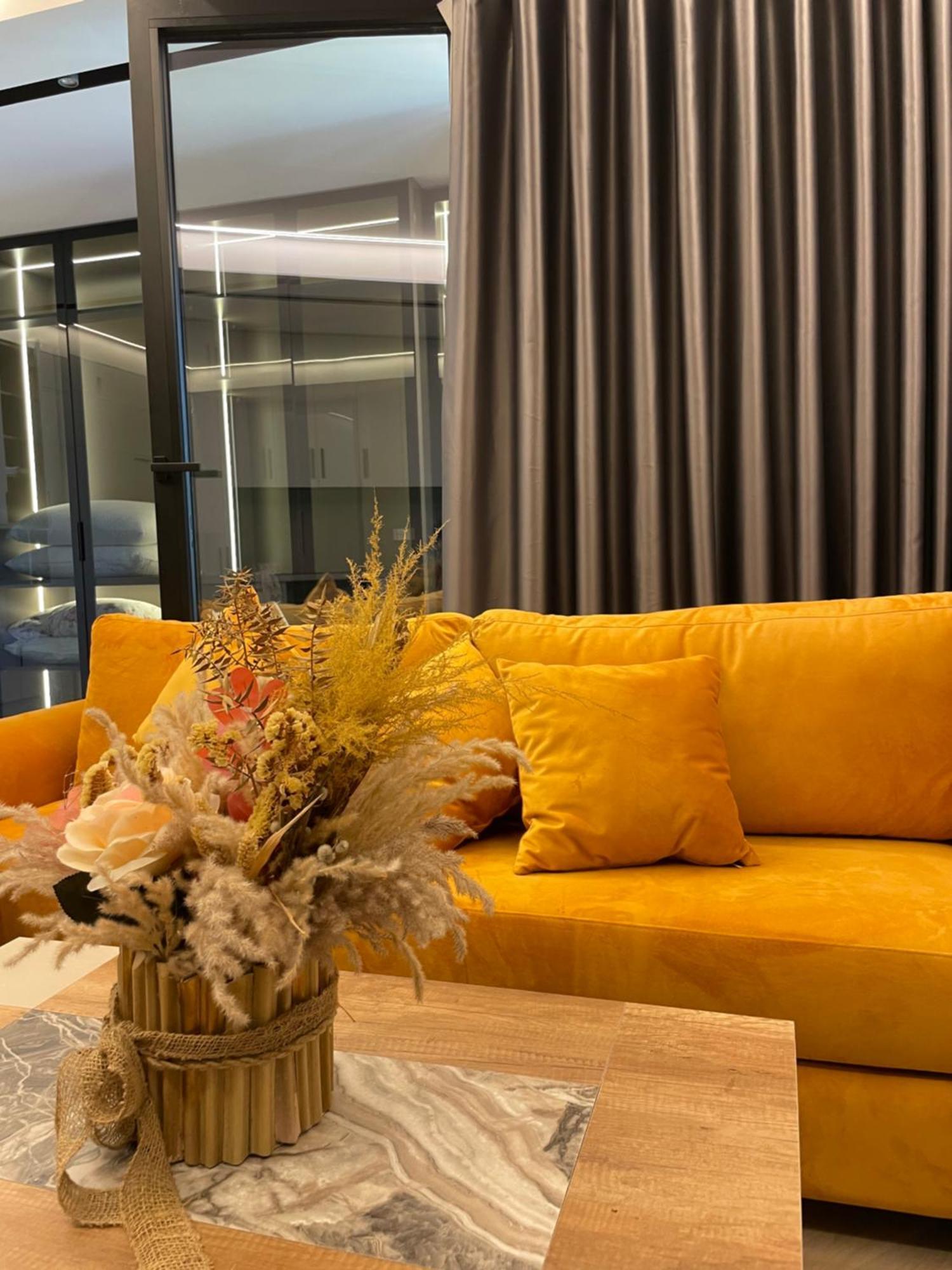 Luxury One Bedroom Apartment Tirana Esterno foto